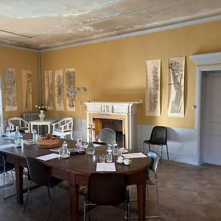 Villa Magdala-Chambre d'hôte 1 3*