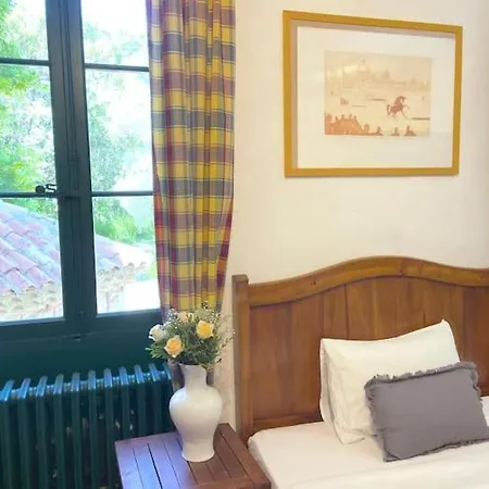 Villa Magdala-Chambre D'Hote 1 Йер