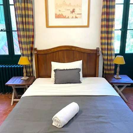 Villa Magdala-Chambre D'Hote 1 Ιέρ